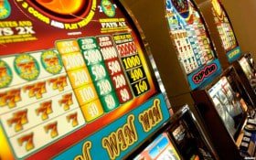 Tim dukungan pelanggan 222slot siap membantu pemain Dragon Hatch
